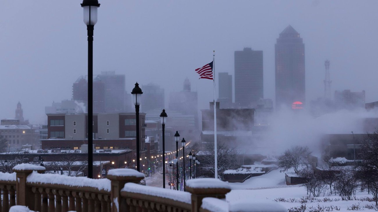 Ola de frío en EUA provoca cancelación de vuelos y eventos