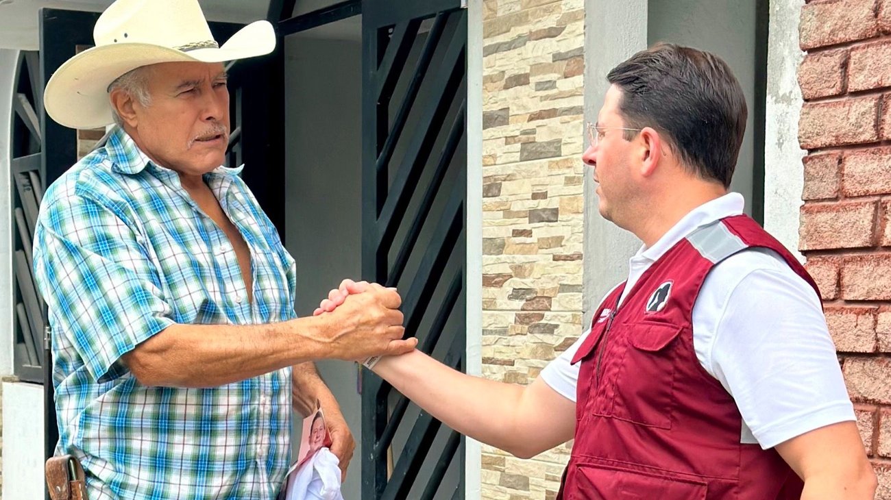 Promete Oliverio Tijerina apoyo educativo y social