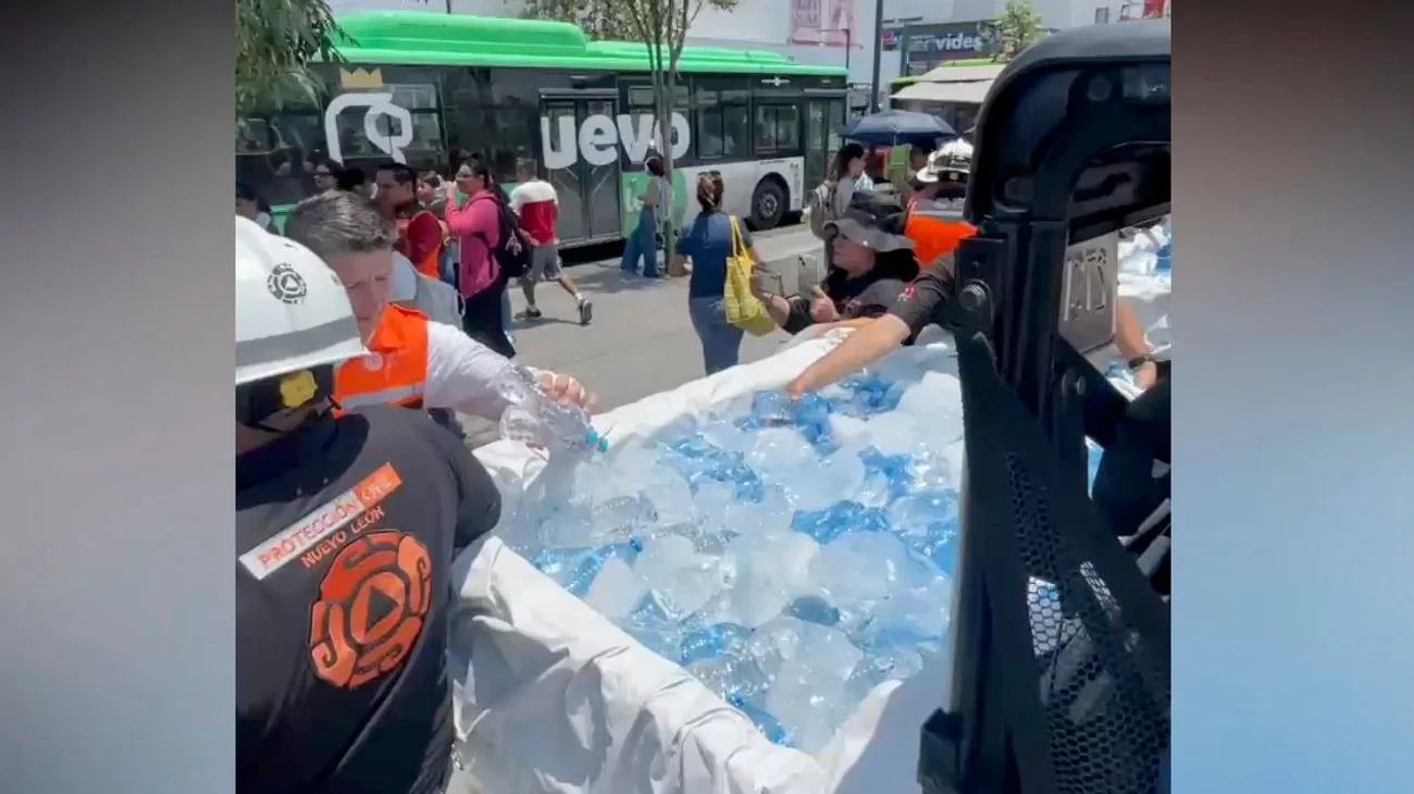 Llevan operativo de hidratación a los camiones urbanos