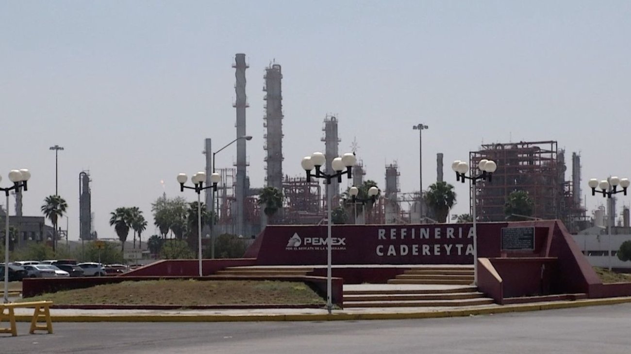 otorgan_amparo_a_refineria_en_cadereyta_para_evitar_clausura_acc37228b3