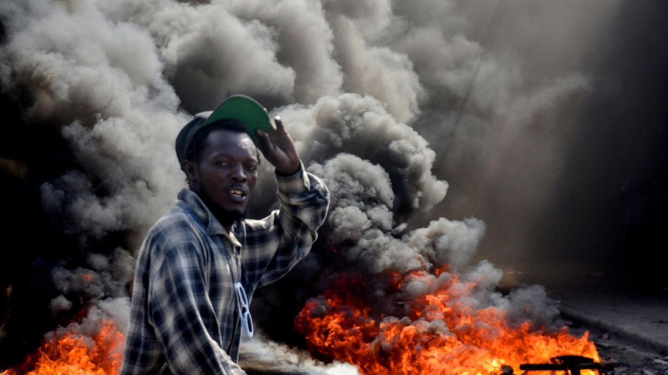 El Palacio Nacional de Haití bajo ataque de hombres armados