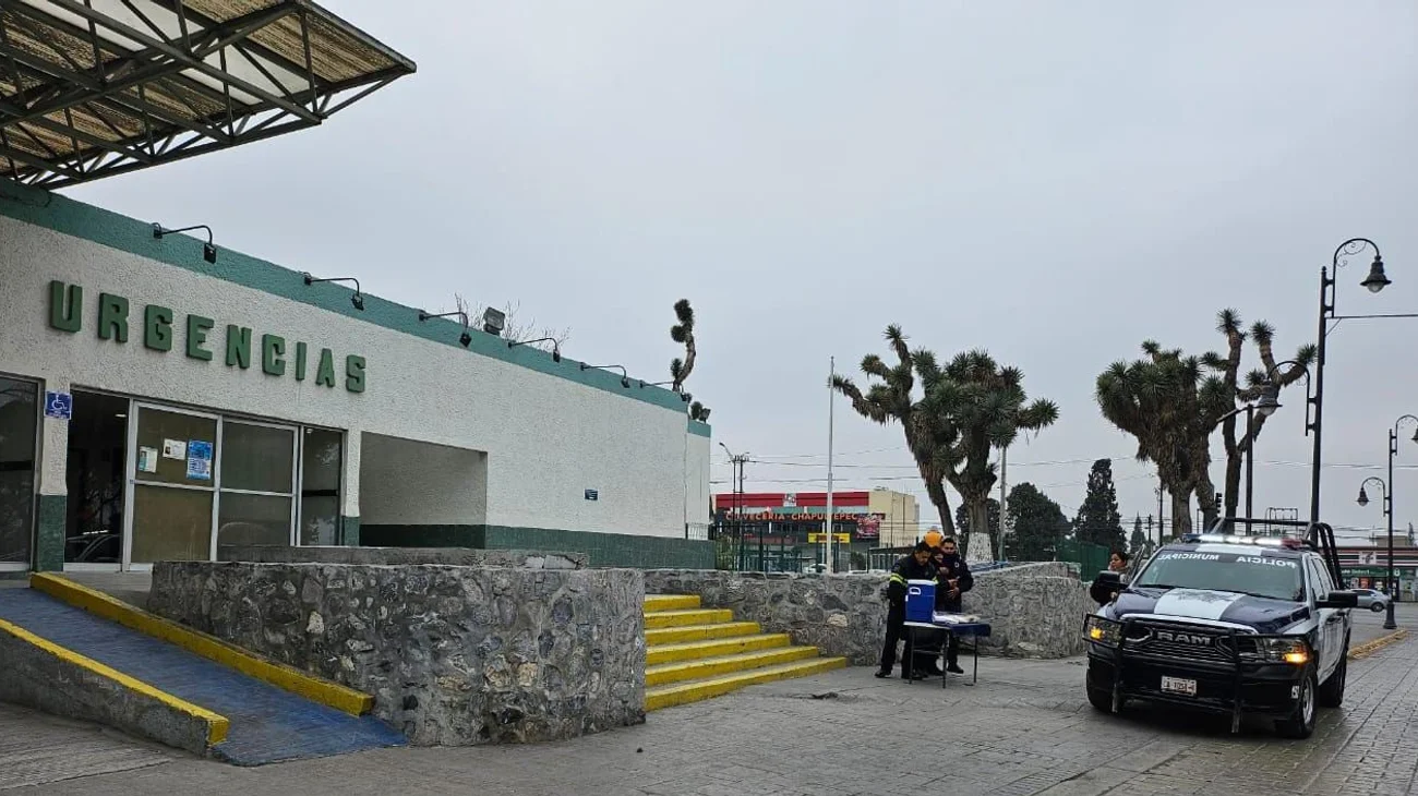 Policías de Ramos Arizpe llevan café y pan a los hospitales