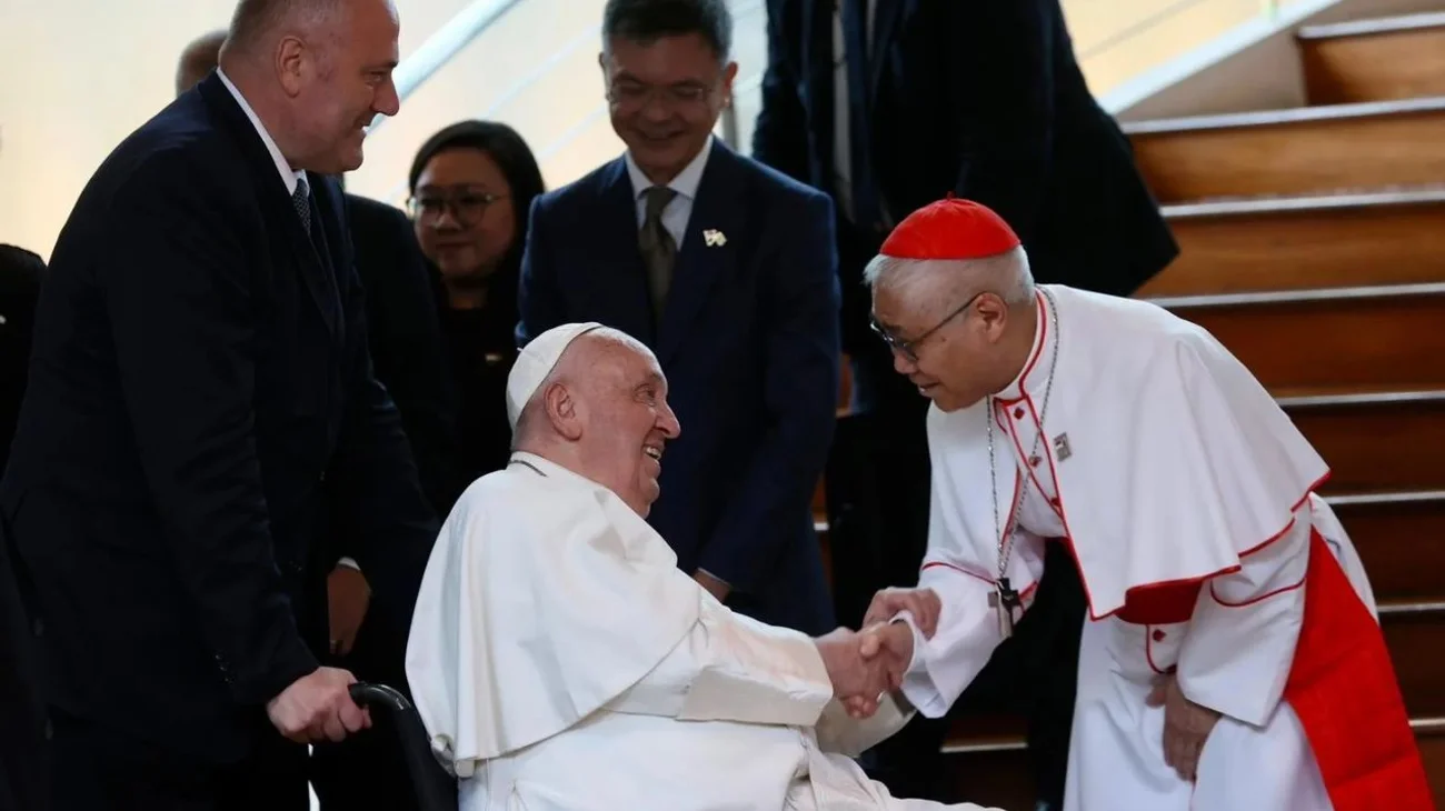 Papa Francisco alerta sobre conflictos y guerras globales