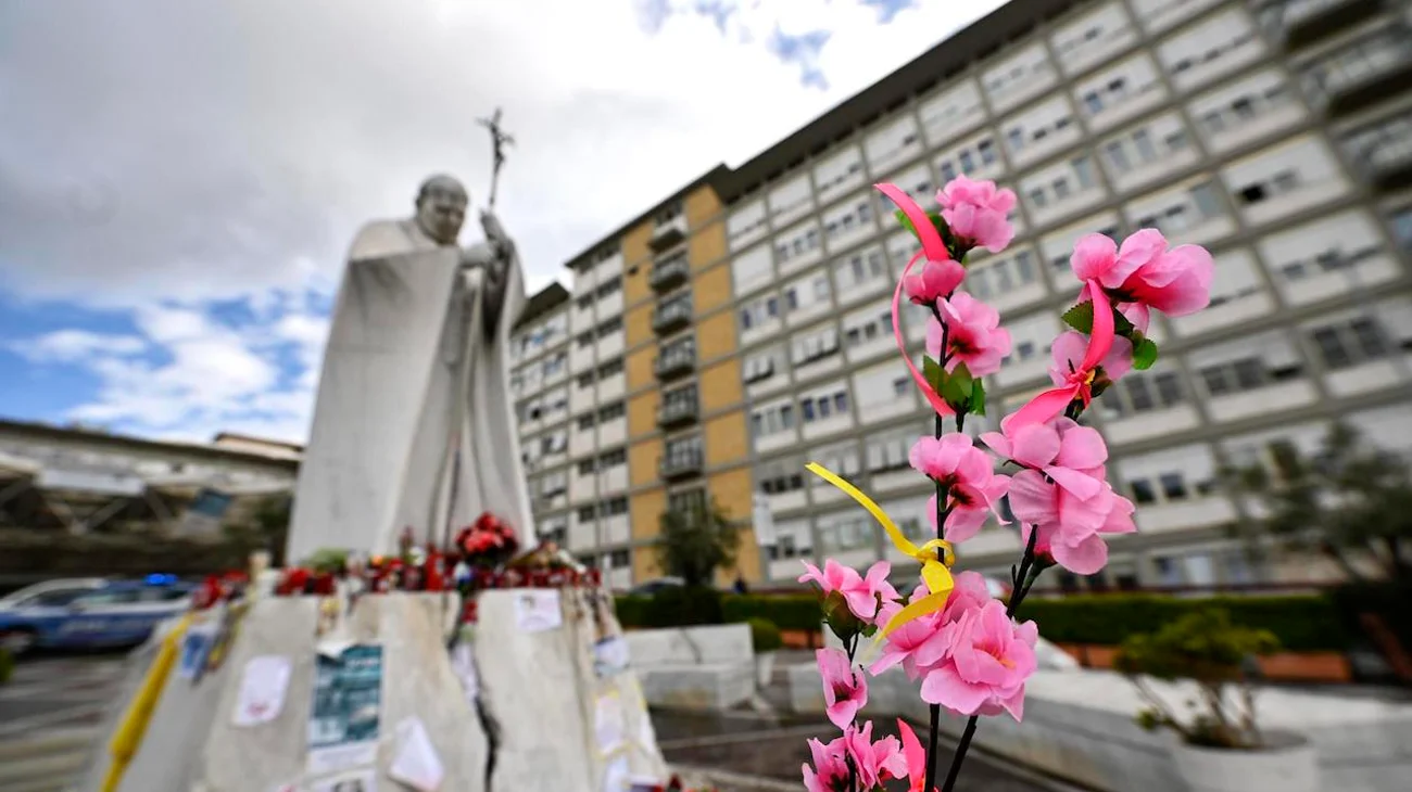 Tiene el papa pequeña 'fiesta' por sus 12 años de pontificado