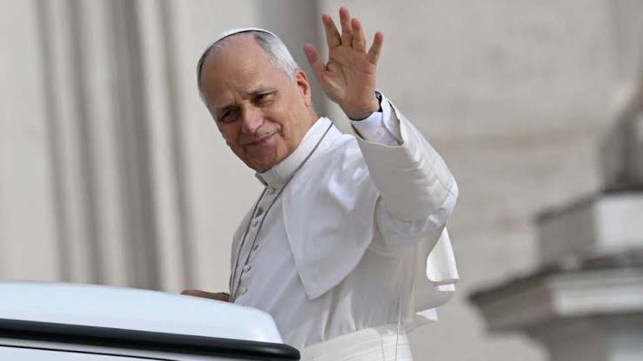 Concluye con éxito la operación pulmonar del papa León XIV