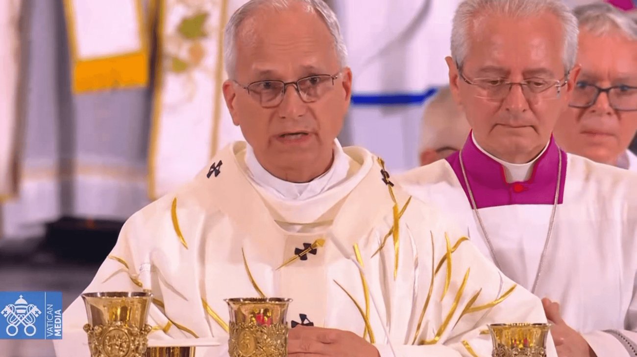 El papa pide paz en una época azotada por divisiones y conflictos