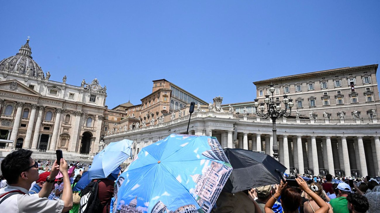 Recibe el papa 57.6 millones de euros en donaciones durante 2025