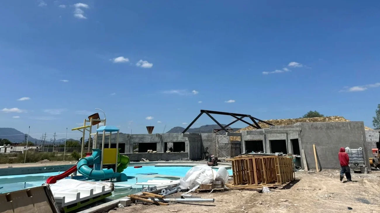 Registra Parque Acuático en Ramos Arizpe un 60% de avance