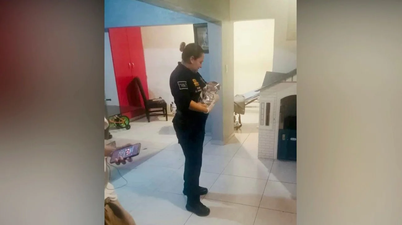 Policías de Proxpol Escobedo asisten parto en domicilio