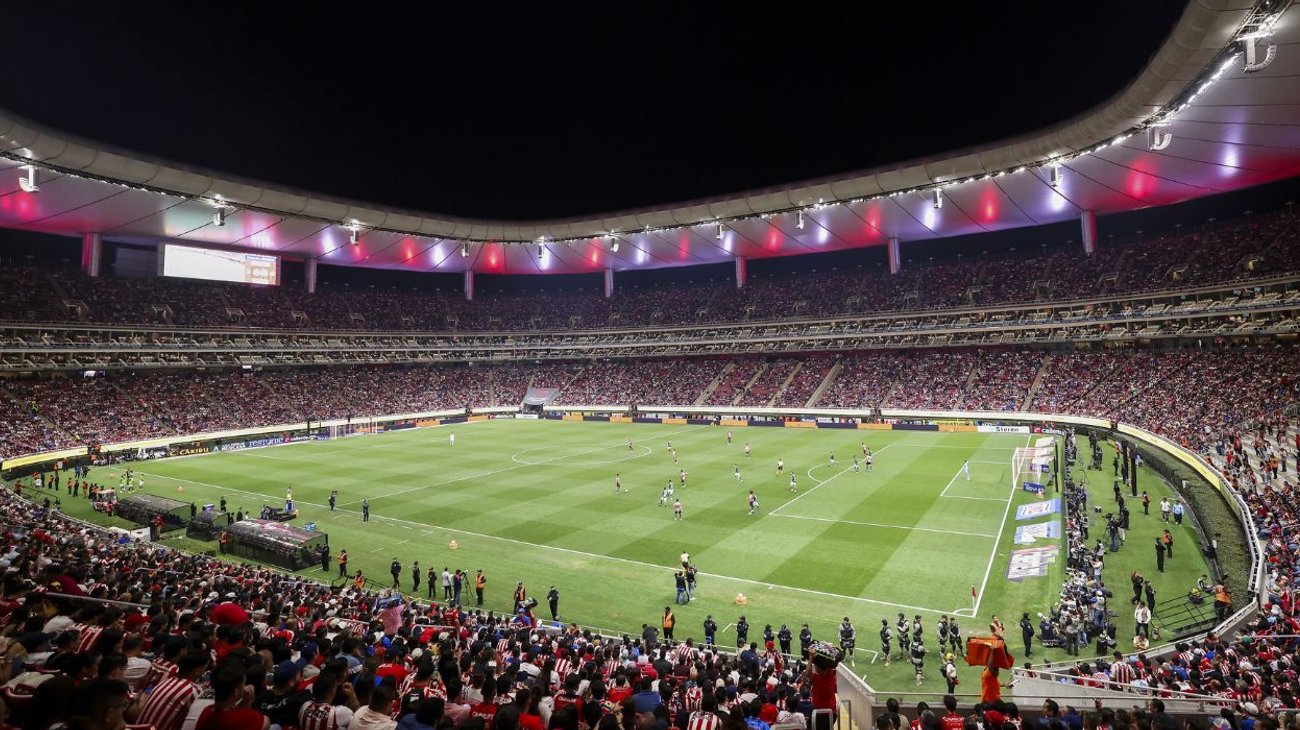 pasto_estadio_akron_426f26f635