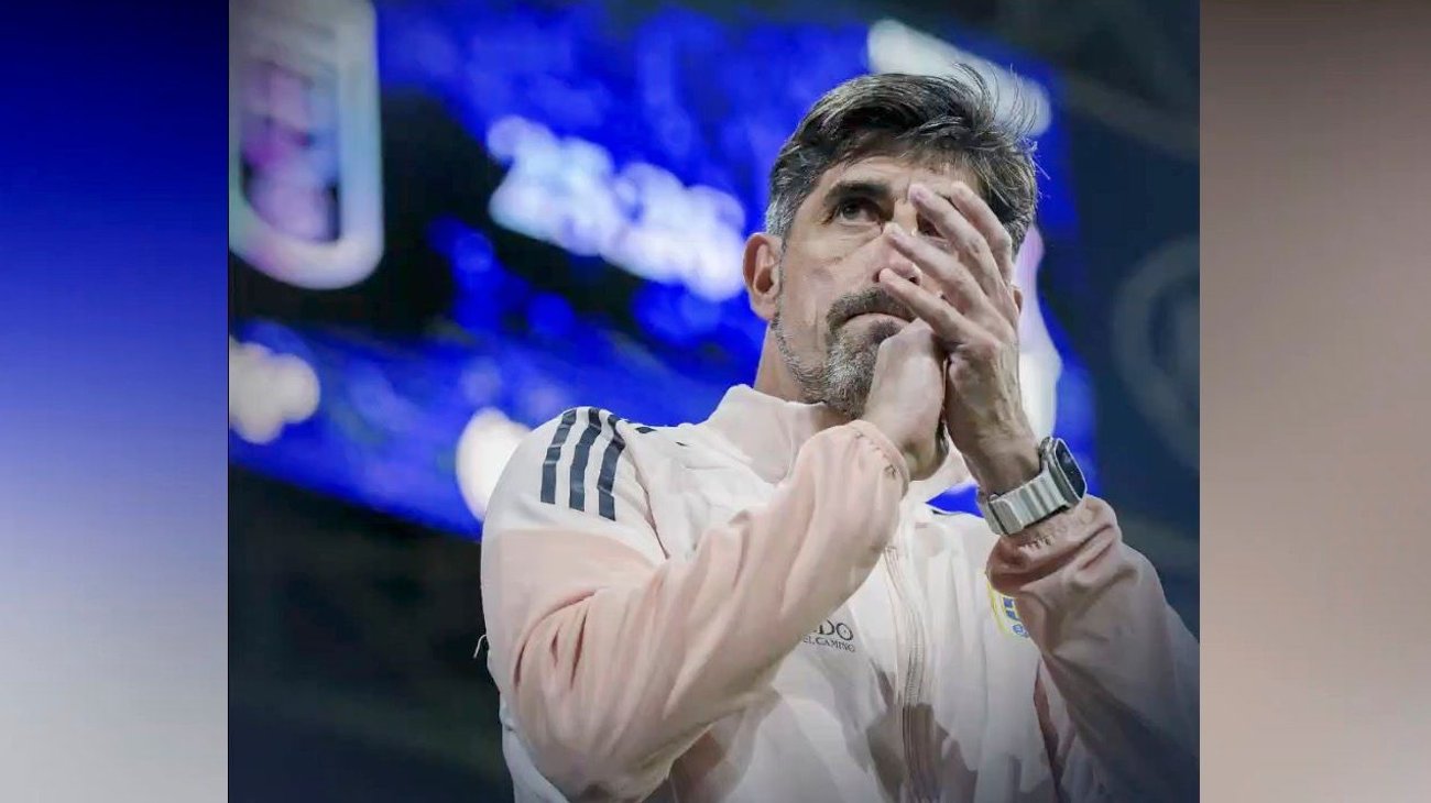 Destituye el Oviedo a Veljko Paunovic como entrenador