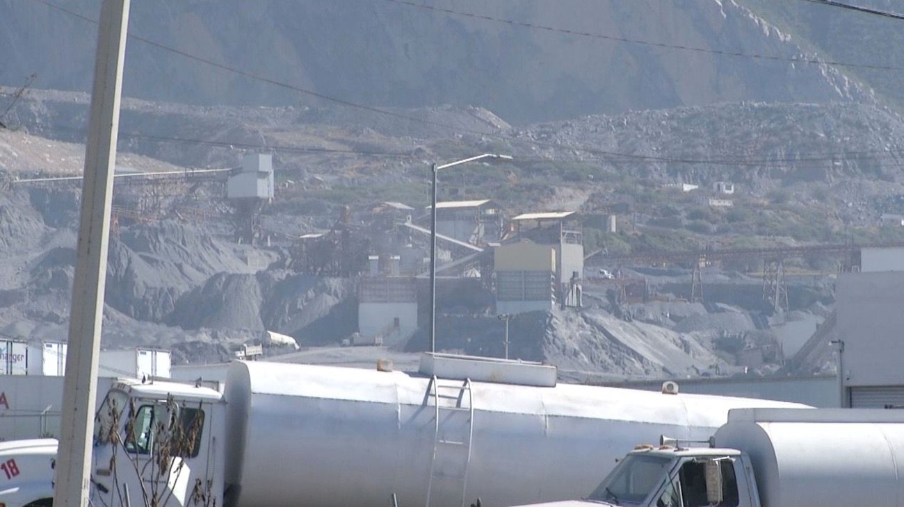 Suspende estado pedreras y constructoras por contaminar