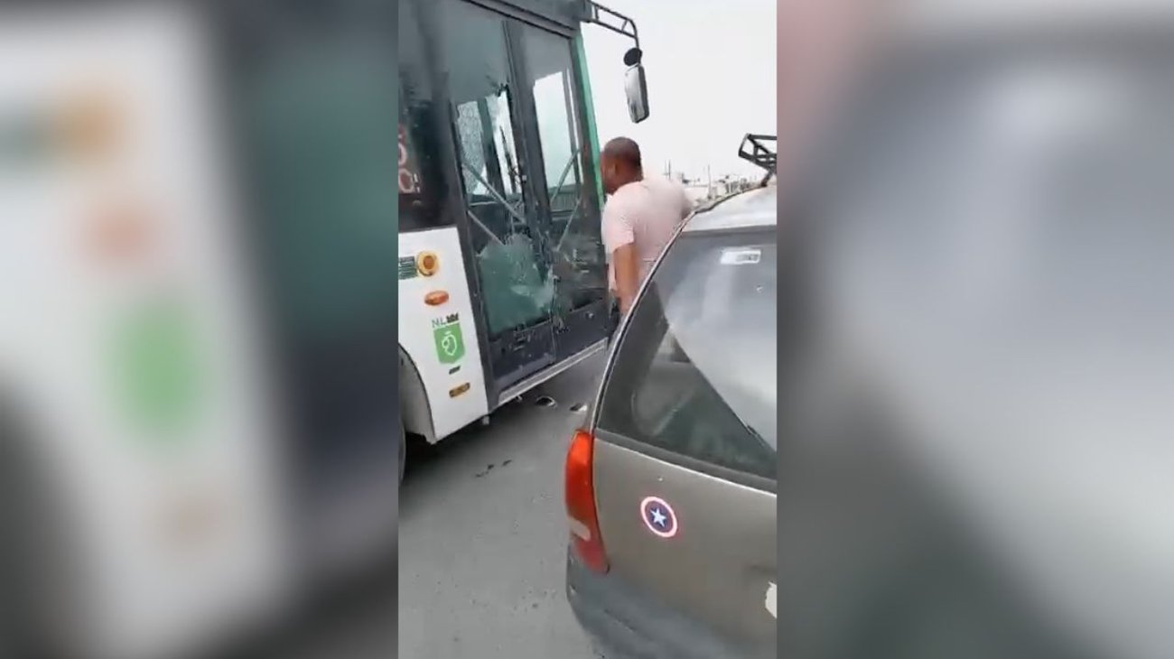 pelean_a_machetazos_en_garcia_y_causan_destrozos_en_camion_2905c7a237