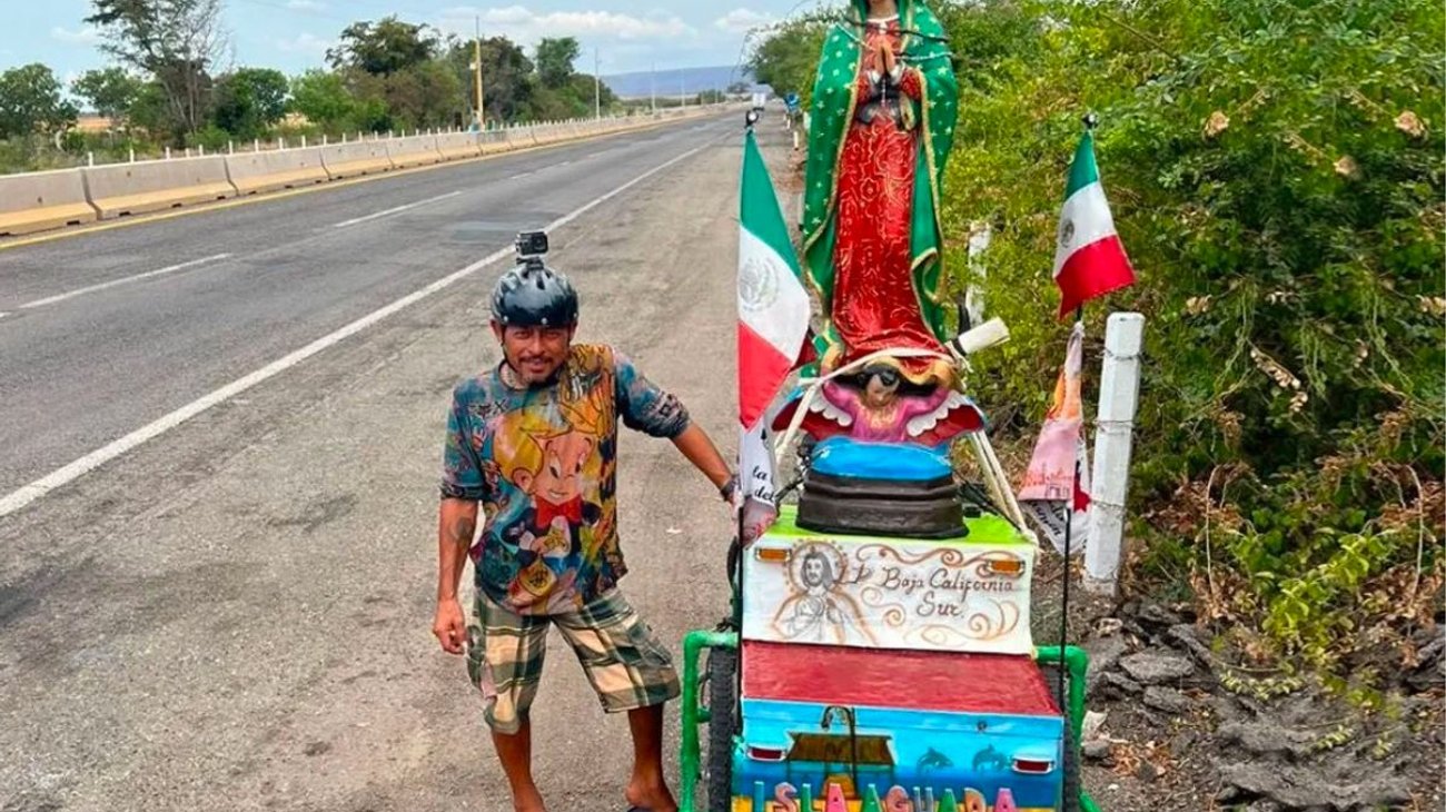 Recorre México en bicicleta en 100 días por voto religioso