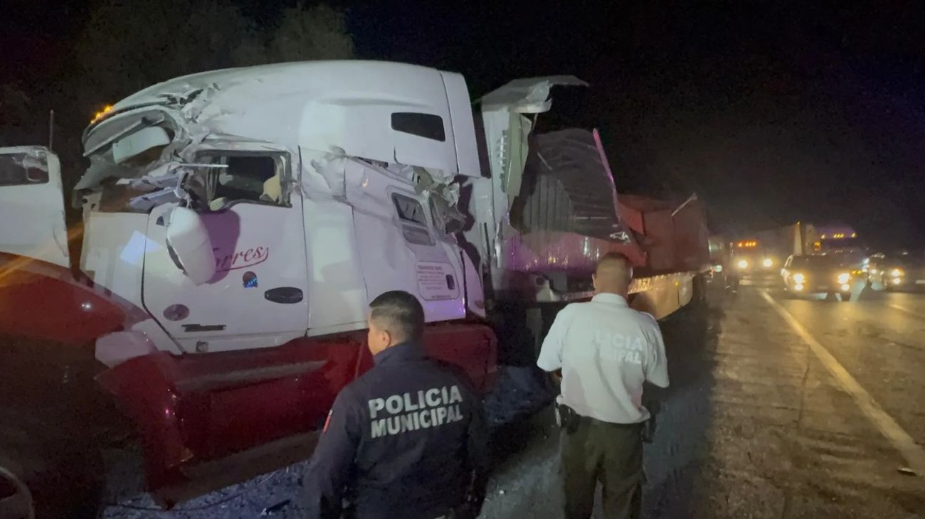 Persisten accidentes en carretera 57, ahora fue una volcadura