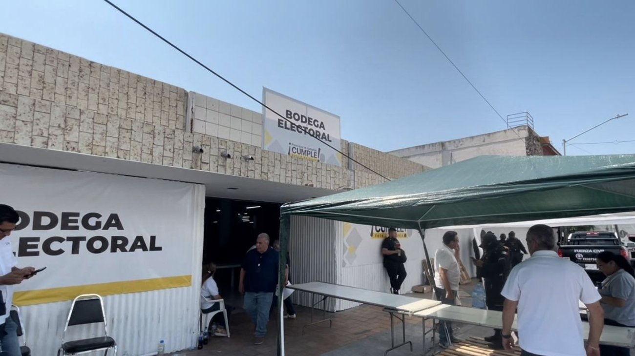 Sigue entrega de boletas electorales a municipios de NL