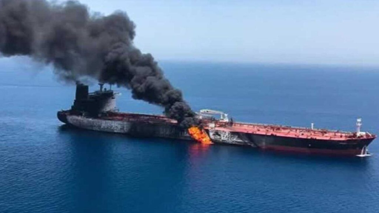petroleros_chocan_en_el_mar_de_oman_125215_1024x576_f3022c9258