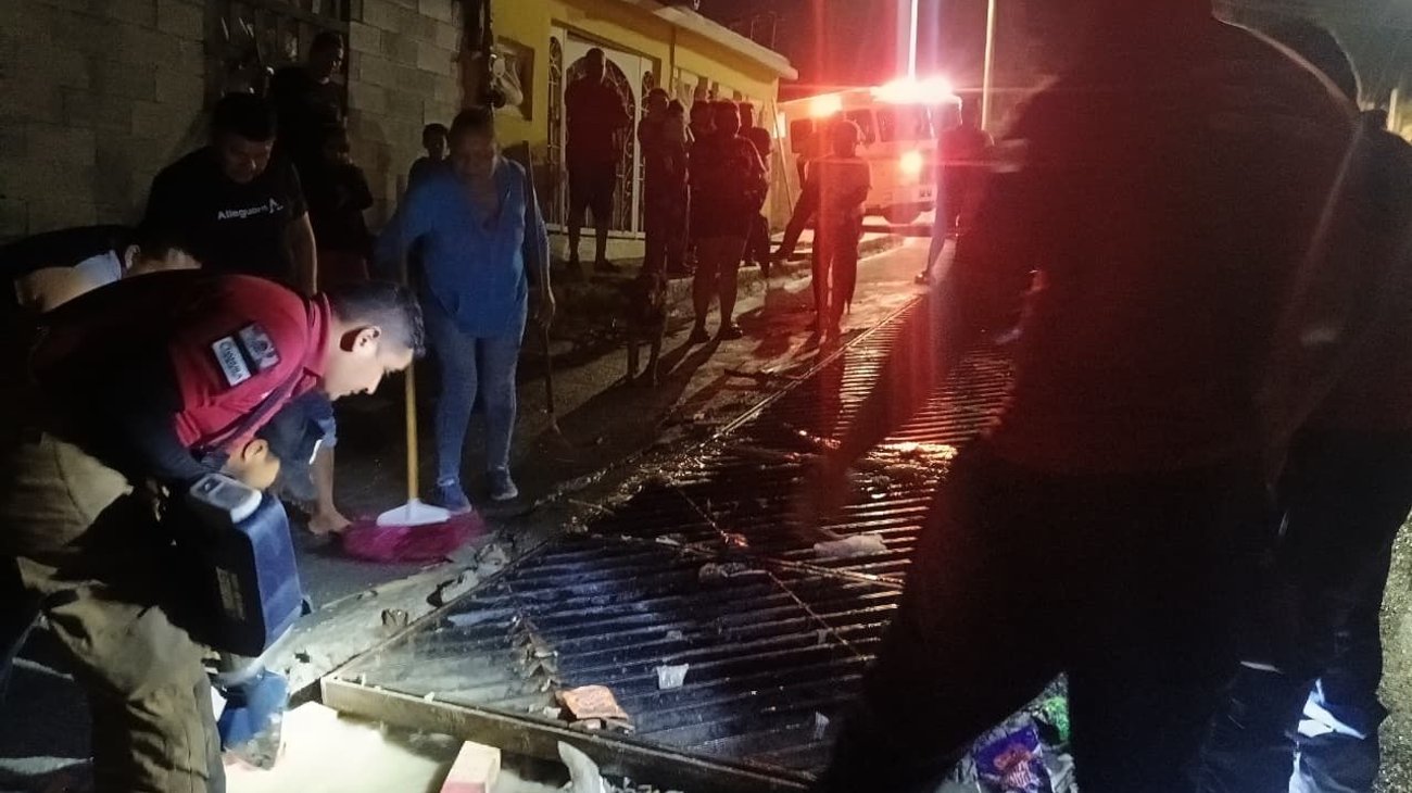 Utiliza canal pluvial como refugio y provoca taponamiento