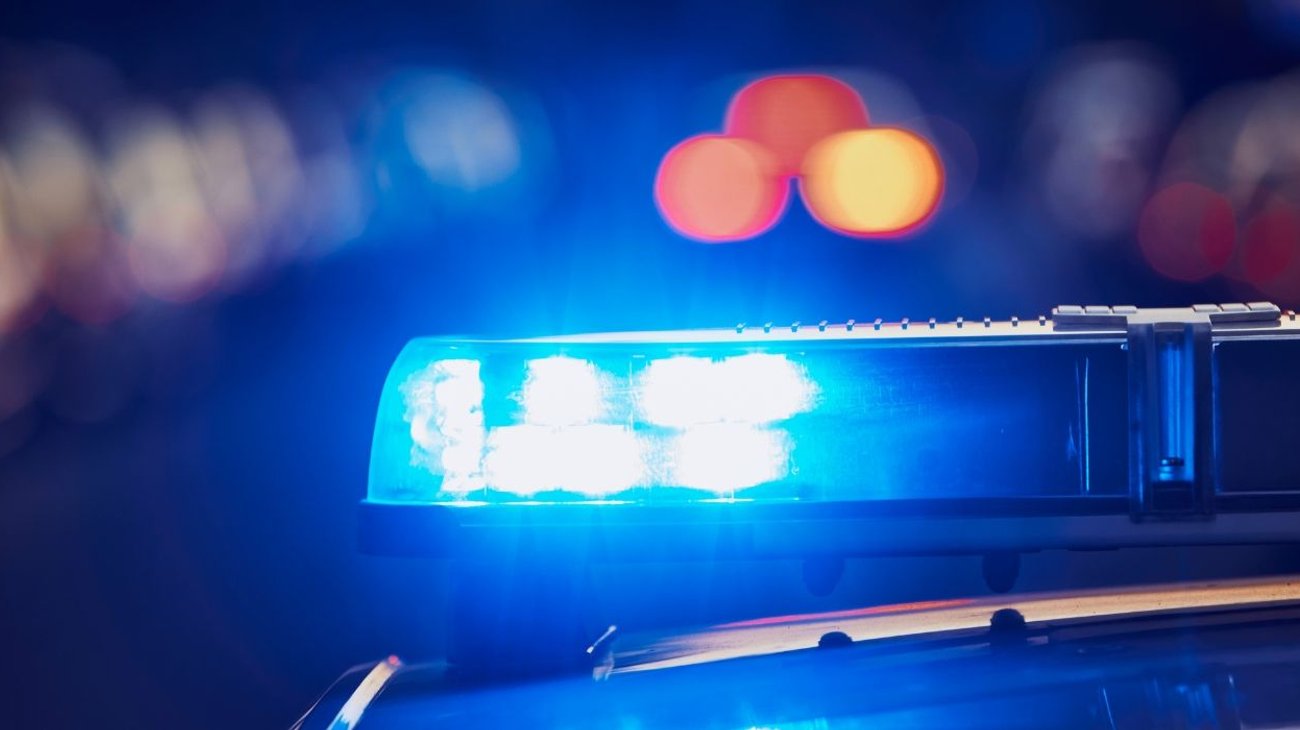 Detienen a tres hombres con orden de aprehensión vigente