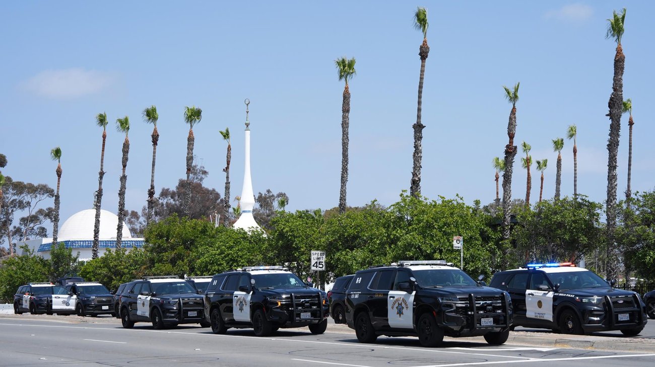Identifican a supuestos atacantes de la mezquita de San Diego