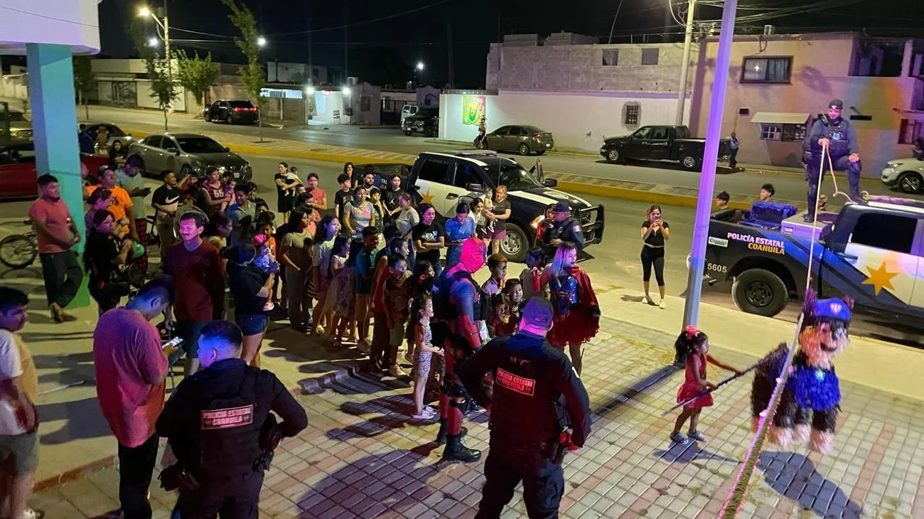 Lleva Policía Estatal de Coahuila alegría a niñas y niños