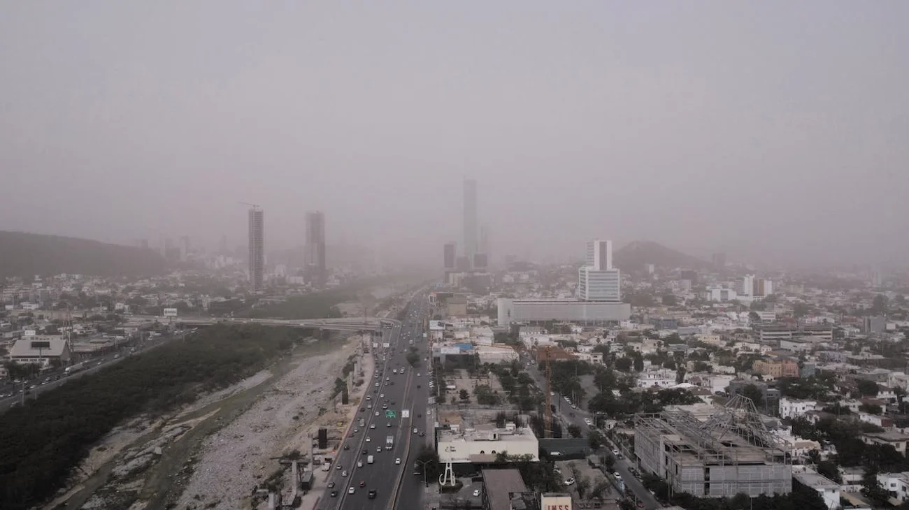 Cubrirá polvo la metrópoli regia también el jueves