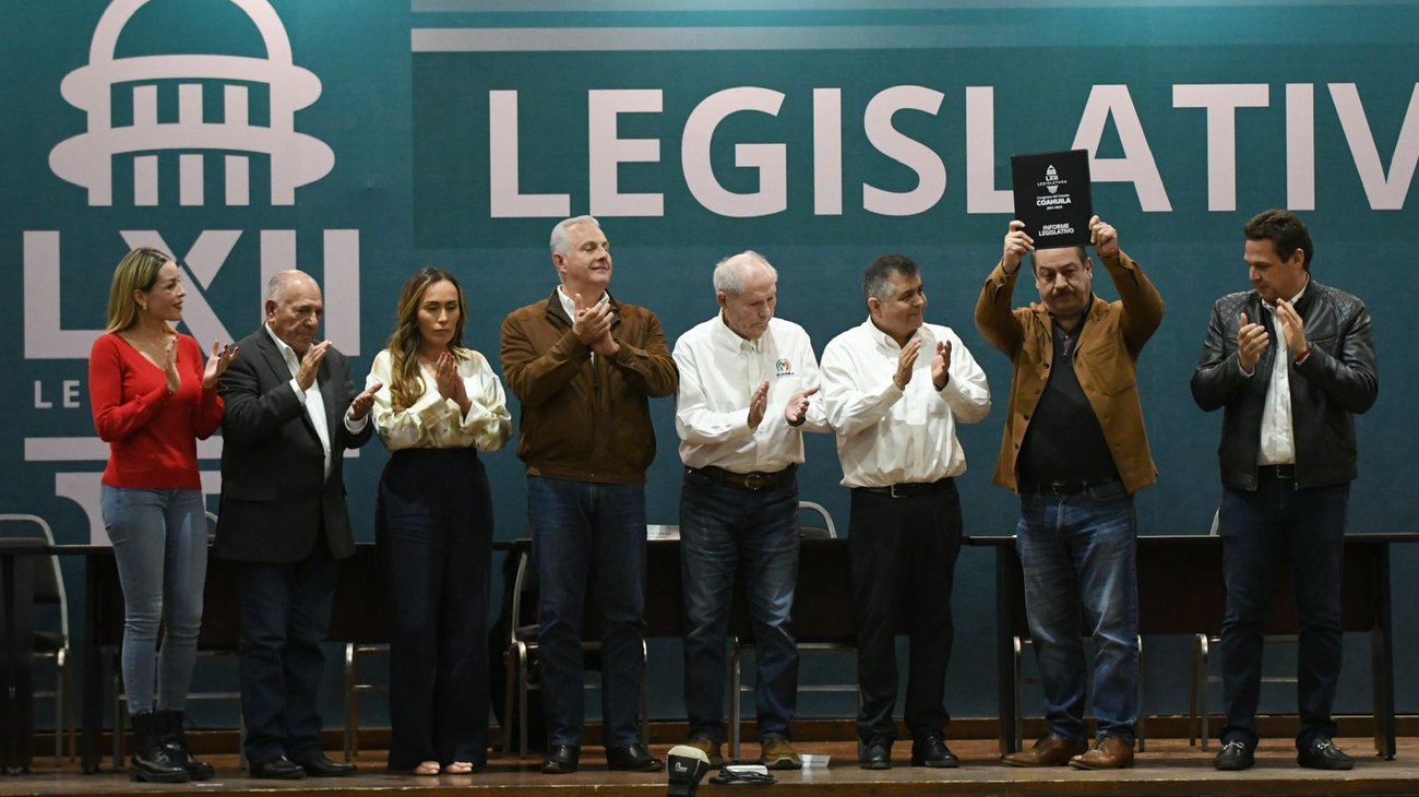 Presentan su informe legislativo diputados laguneros