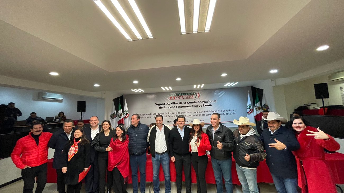 Se registran aspirantes priístas a diputaciones federales