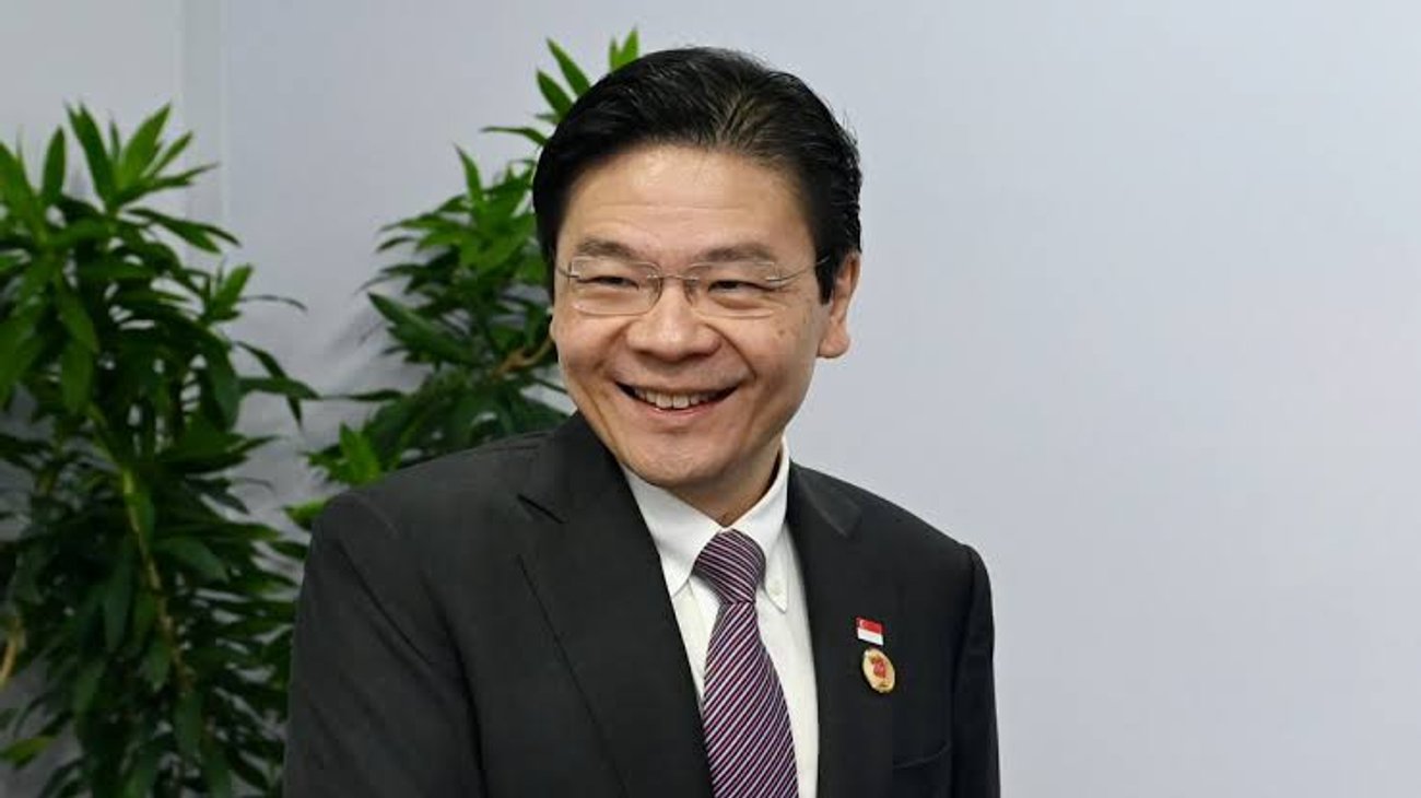 Primer ministro de Singapur sube su sueldo a 2.8 millones anuales