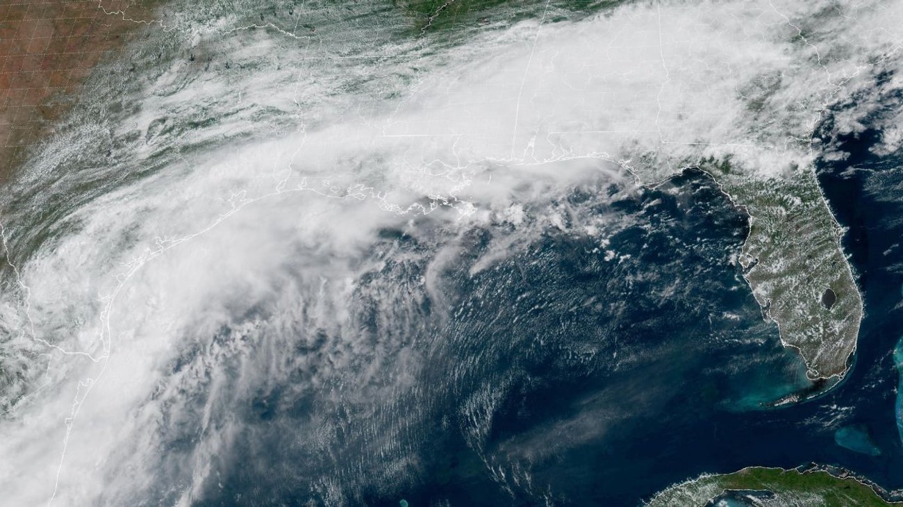 primera_tormenta_tropical_arthur_577e5b8854