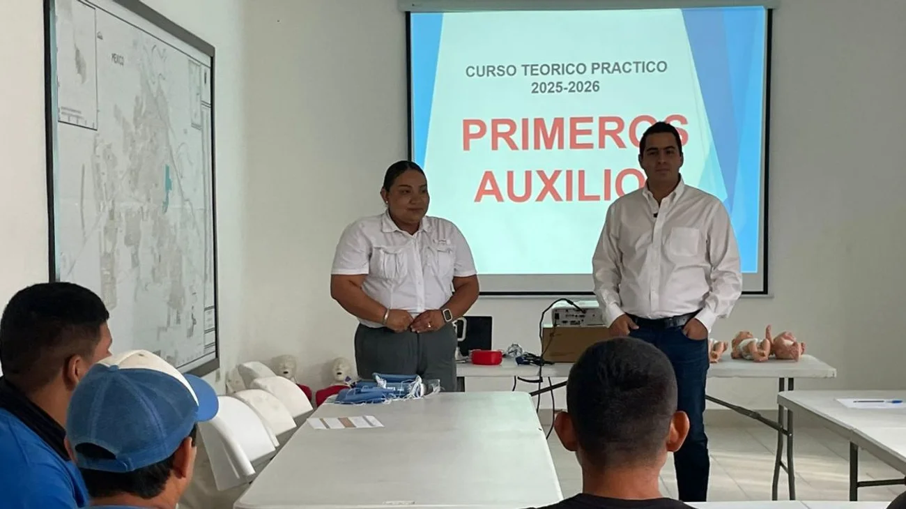 Capacitan en primeros auxilios a personal balnearios en Reynosa