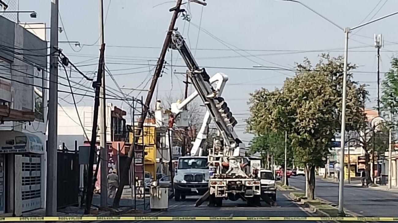 Vecinos afectados por incidentes con camiones y cables