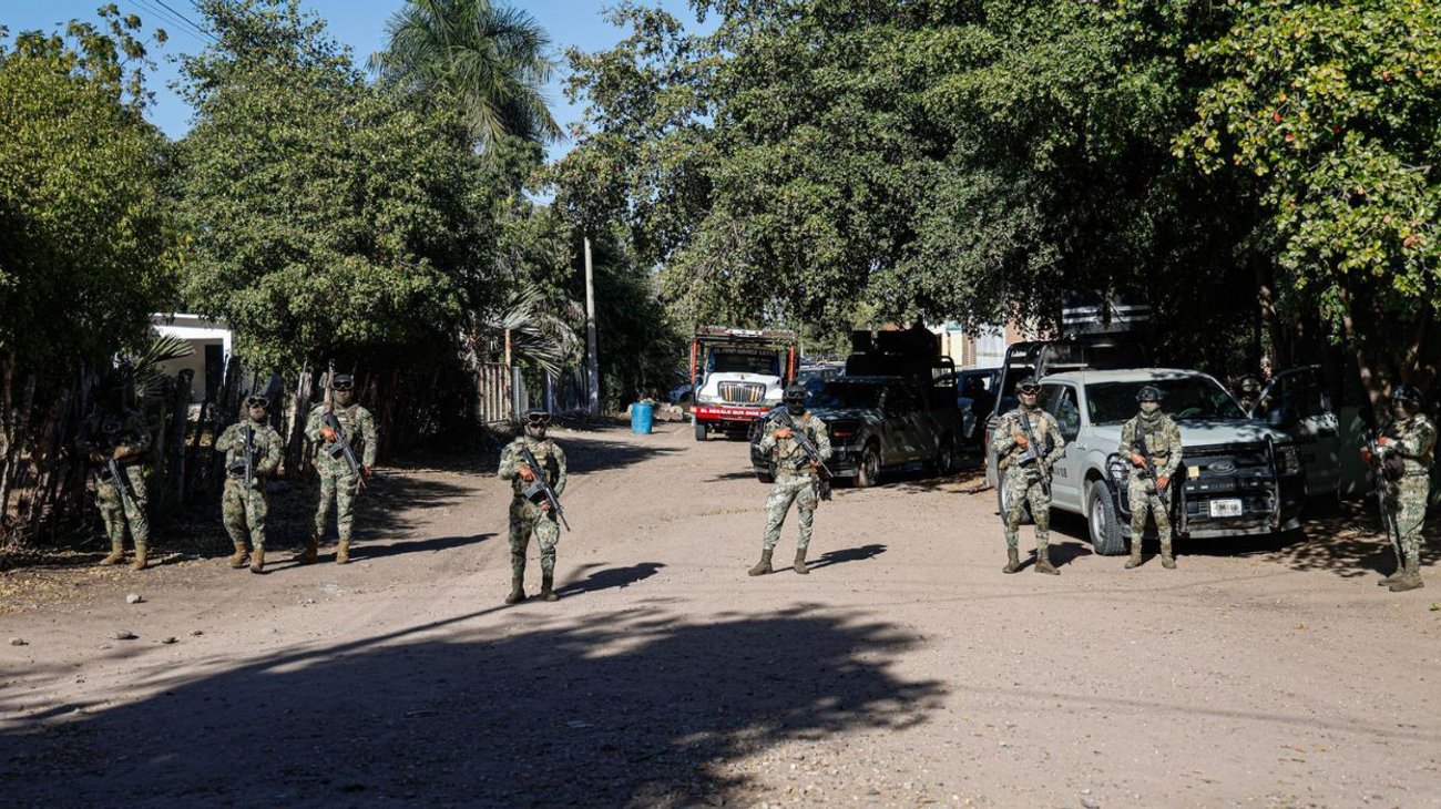 Juez procesa a 13 militares por muerte de dos niñas en Sinaloa