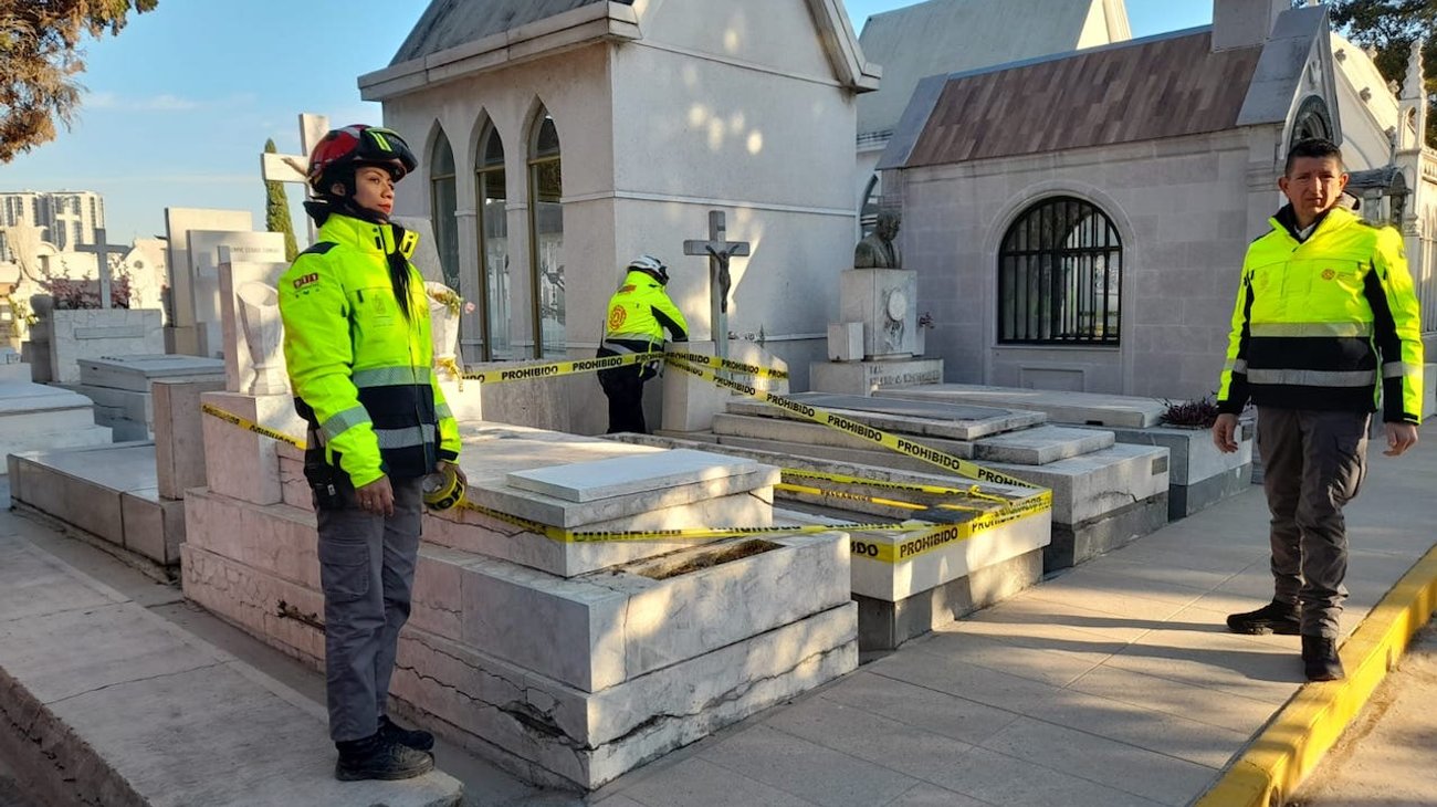 Despliega Protección Civil estatal operativo en panteones