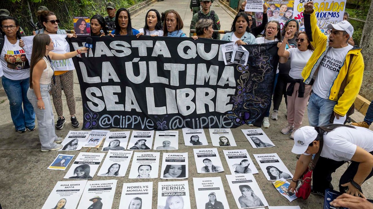 Exigen familias a Delcy Rodríguez liberar a presas políticas
