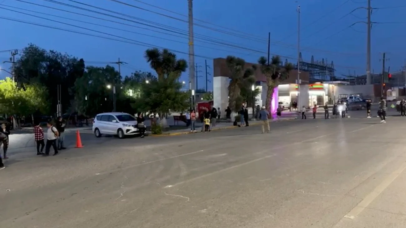 Bloquean vialidades en Ramos Arizpe por falta de agua