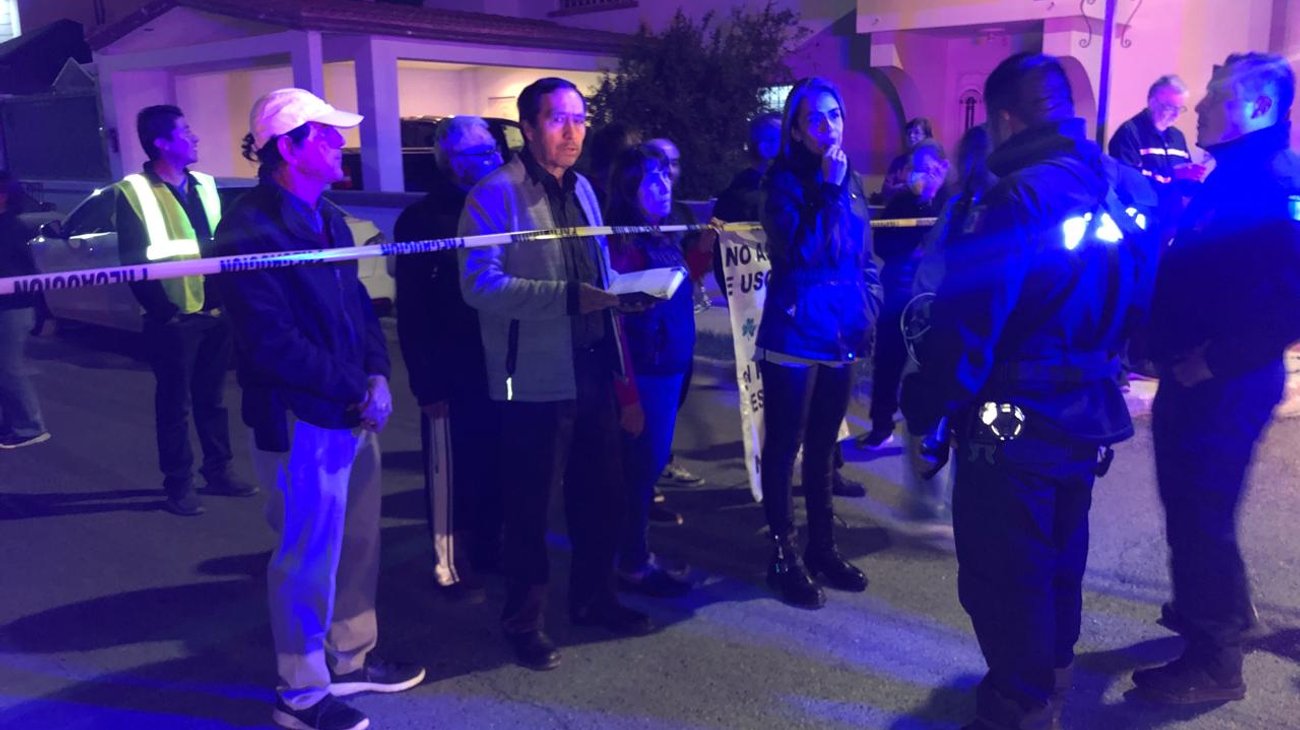 Se manifiestan vecinos por llegada de jardín de niños