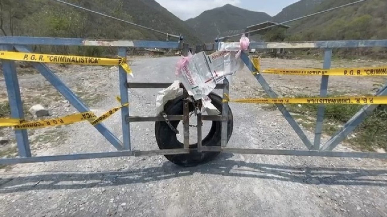 Protestan camioneros por cierre de pedrera en Victoria 