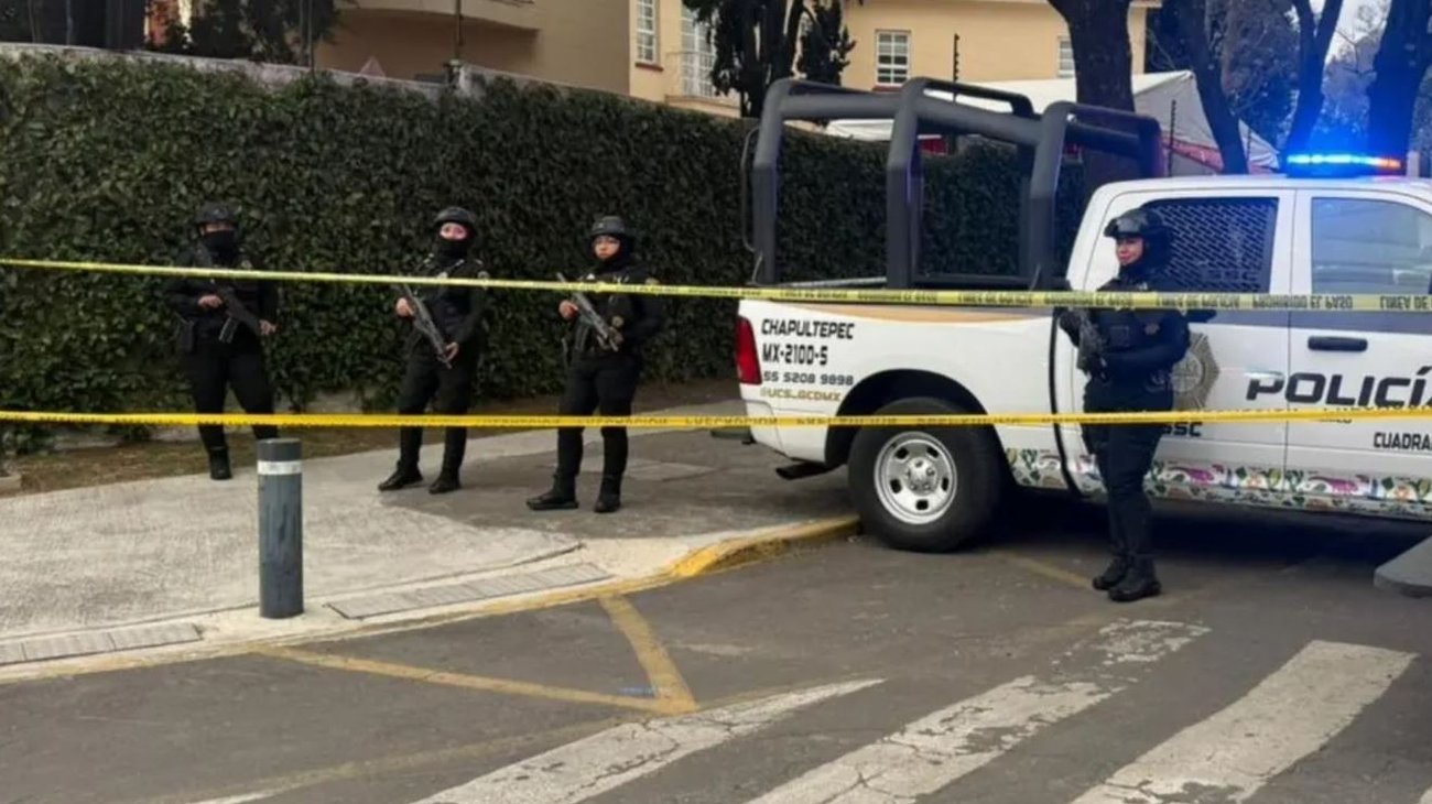 Frustran robo en Lomas de Chapultepec; hay un abatido