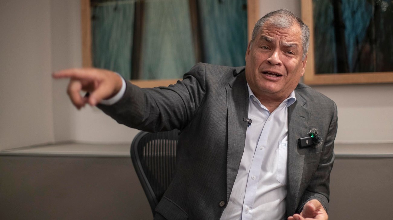 Correa exige disculpa de Ecuador para normalizar lazos con México