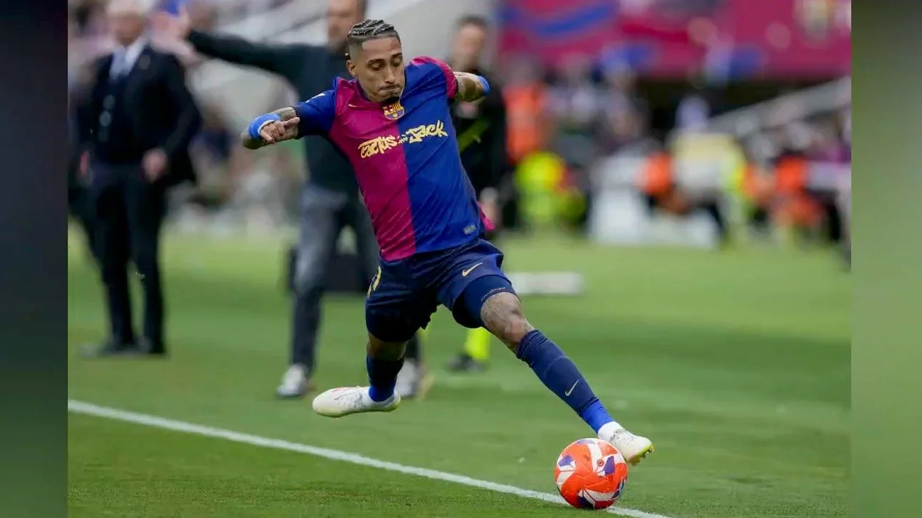 Raphinha amplia su contrato con el Barcelona hasta junio de 2028