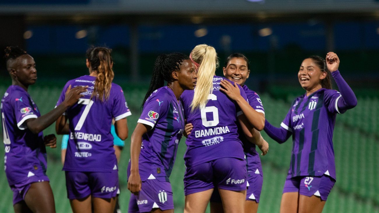 Rayadas golean de visita 3-1 al Santos Femenil