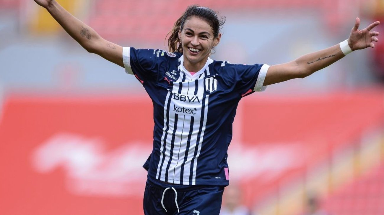 Las Rayadas golean 4-0 al Necaxa y suben al cuarto lugar 