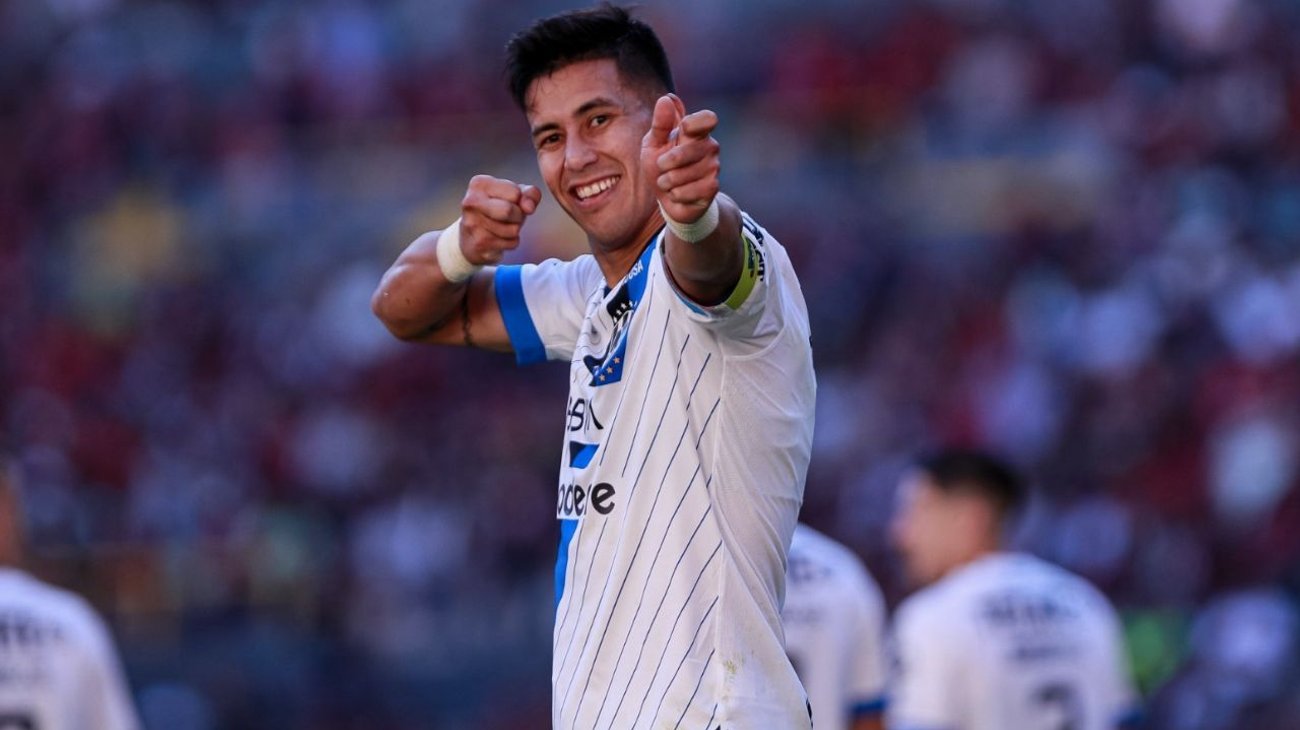 Rayados liga 17 juegos sin perder tras vencer al Atlas