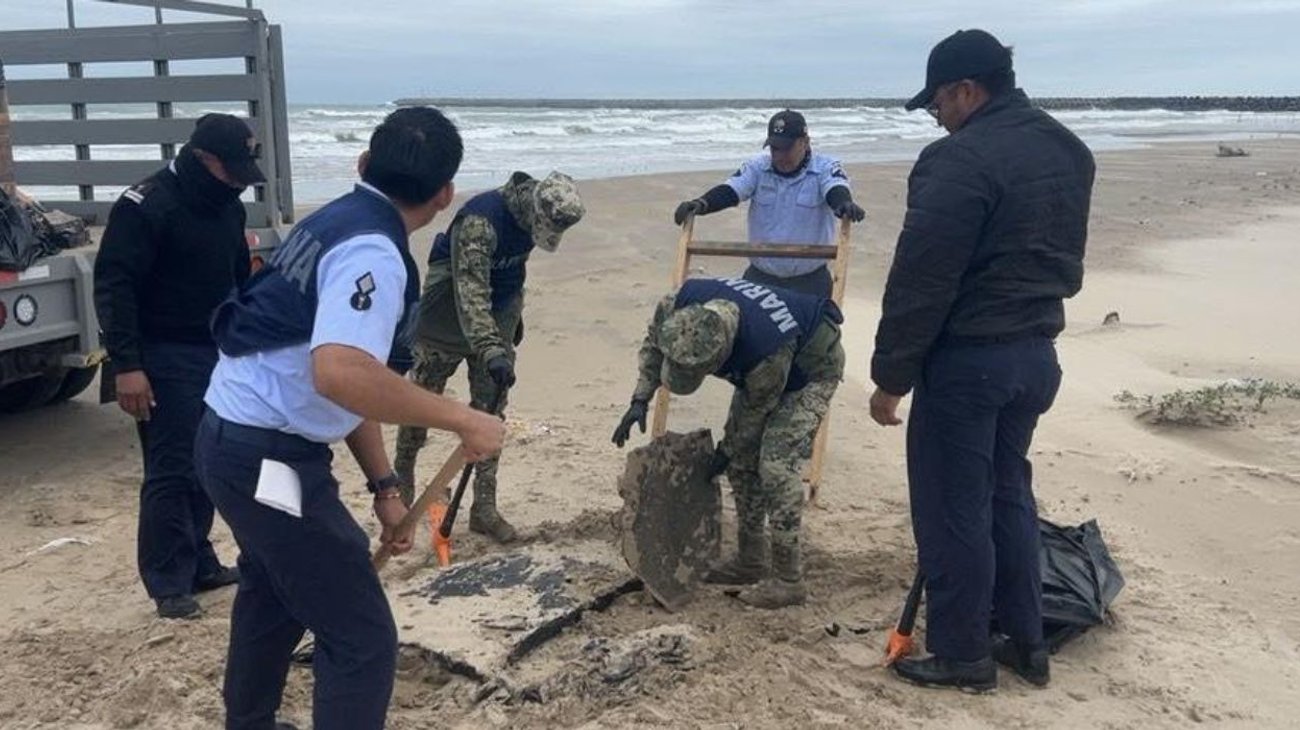 recolectan_236_kilos_hidrocarburo_playa_bagdad_mezquital_274e5d7d30