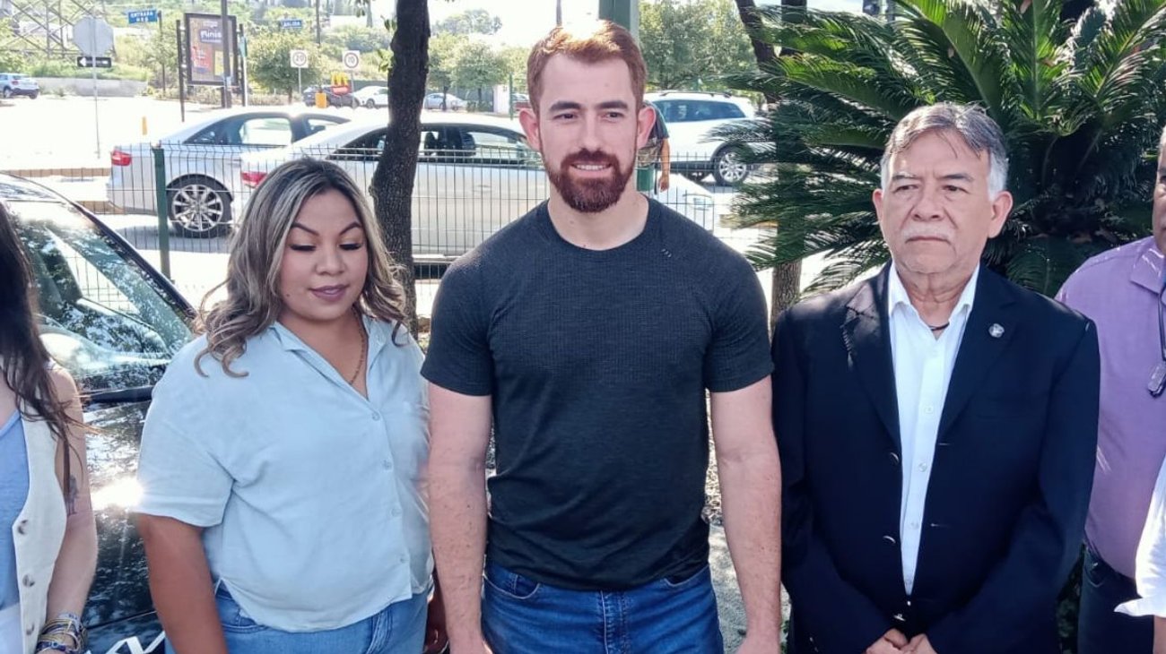 reconoce_adrian_gano_elecciones_50a75b1944