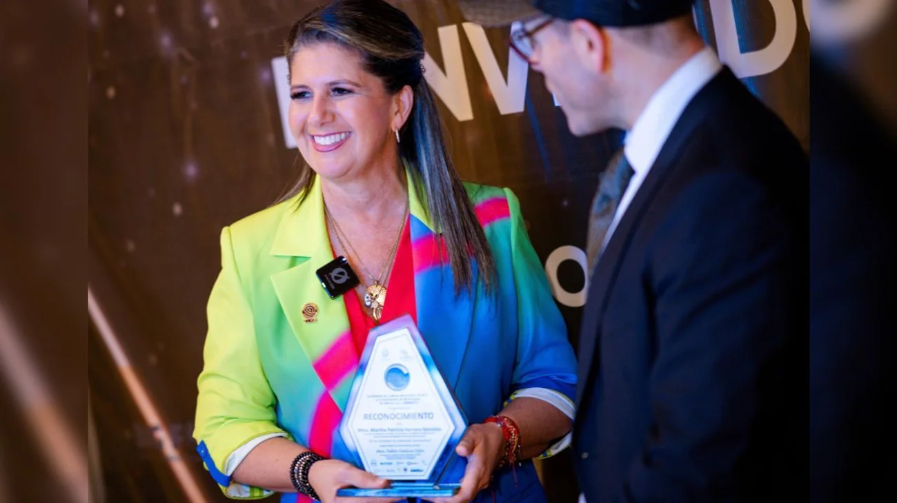 reconocen_a_martha_herrera_por_su_labor_con_grupos_prioritarios_5581739eeb