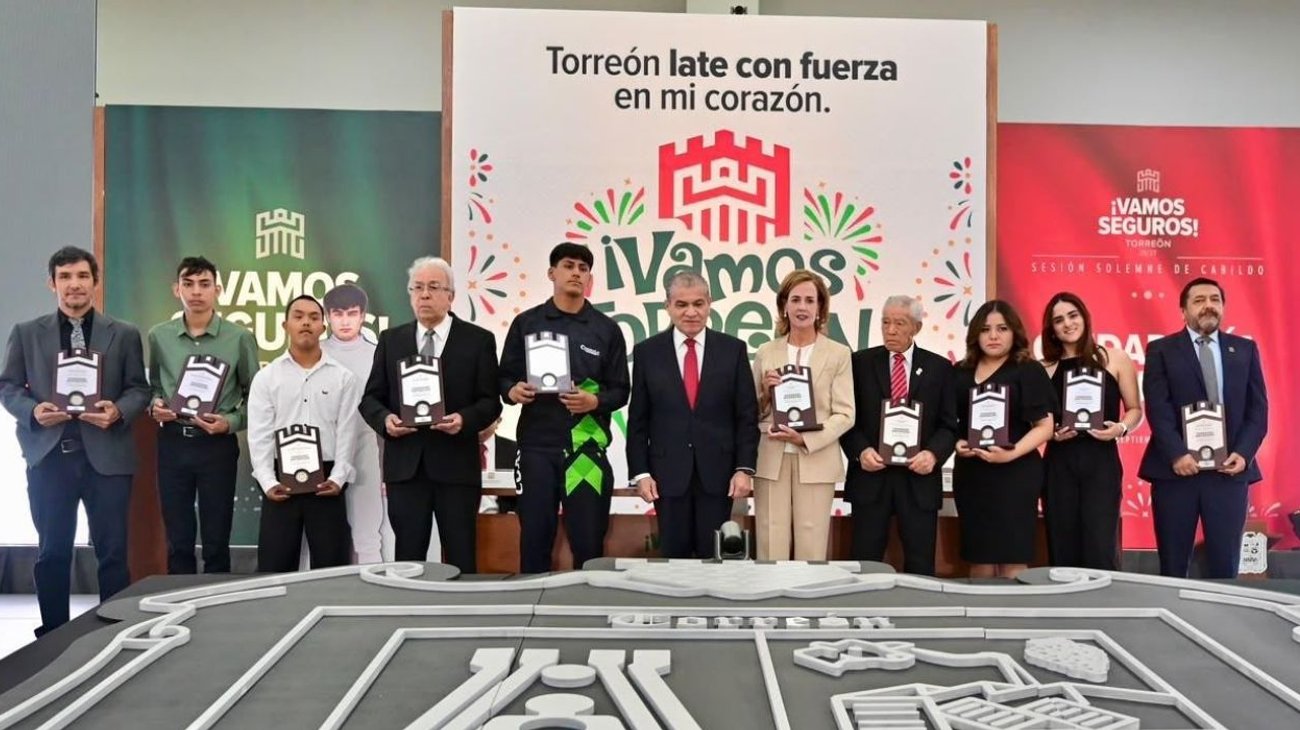 Distingen a ciudadanos que enaltecen y contribuyen a Torreón