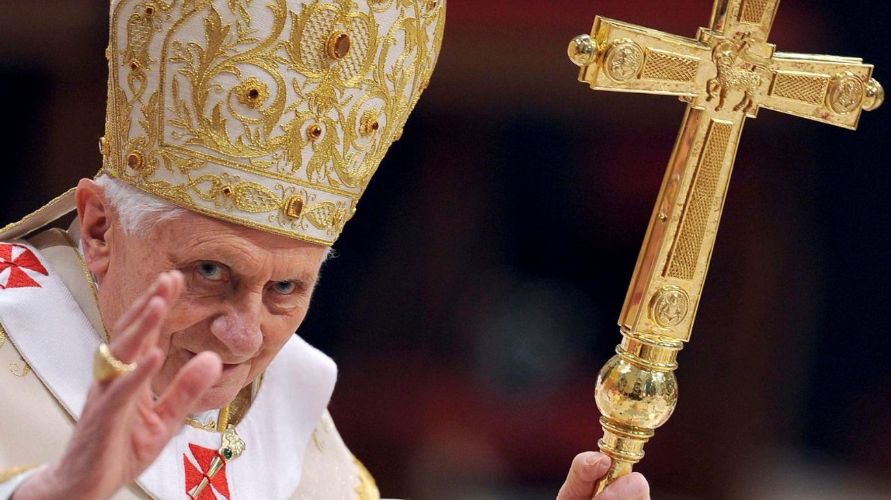 Benedicto XVI, recordado en una misa a un año de su muerte