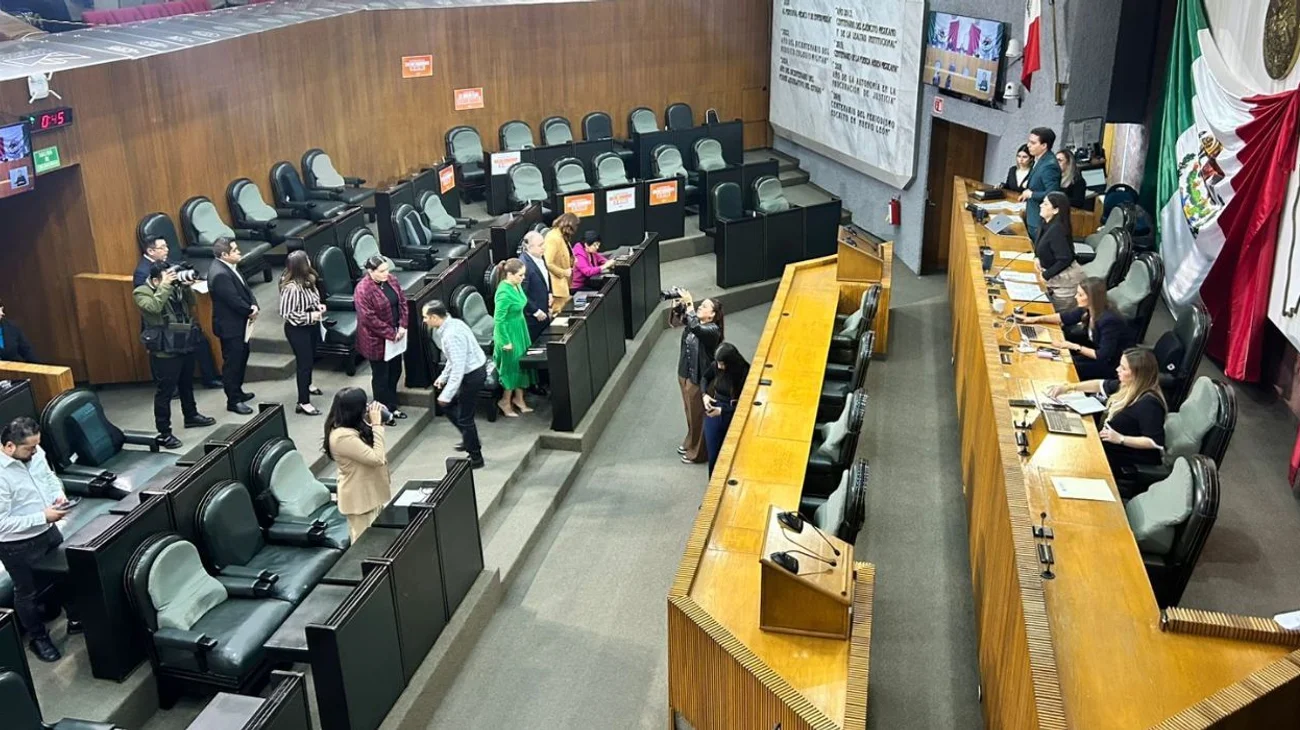 Buscan aprobar en primera vuelta reforma judicial en mayo 